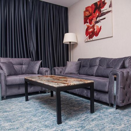 Bristol Hotel ポドゴリツァ エクステリア 写真